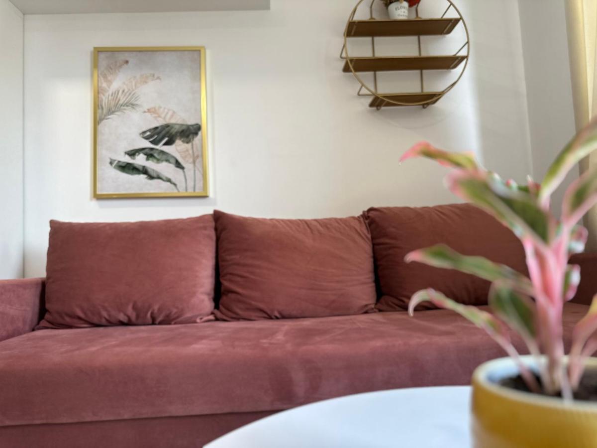 Moveen! Wynajem Apartamentow We Wroclawiu! 10 Minut Od Centrum Exteriör bild