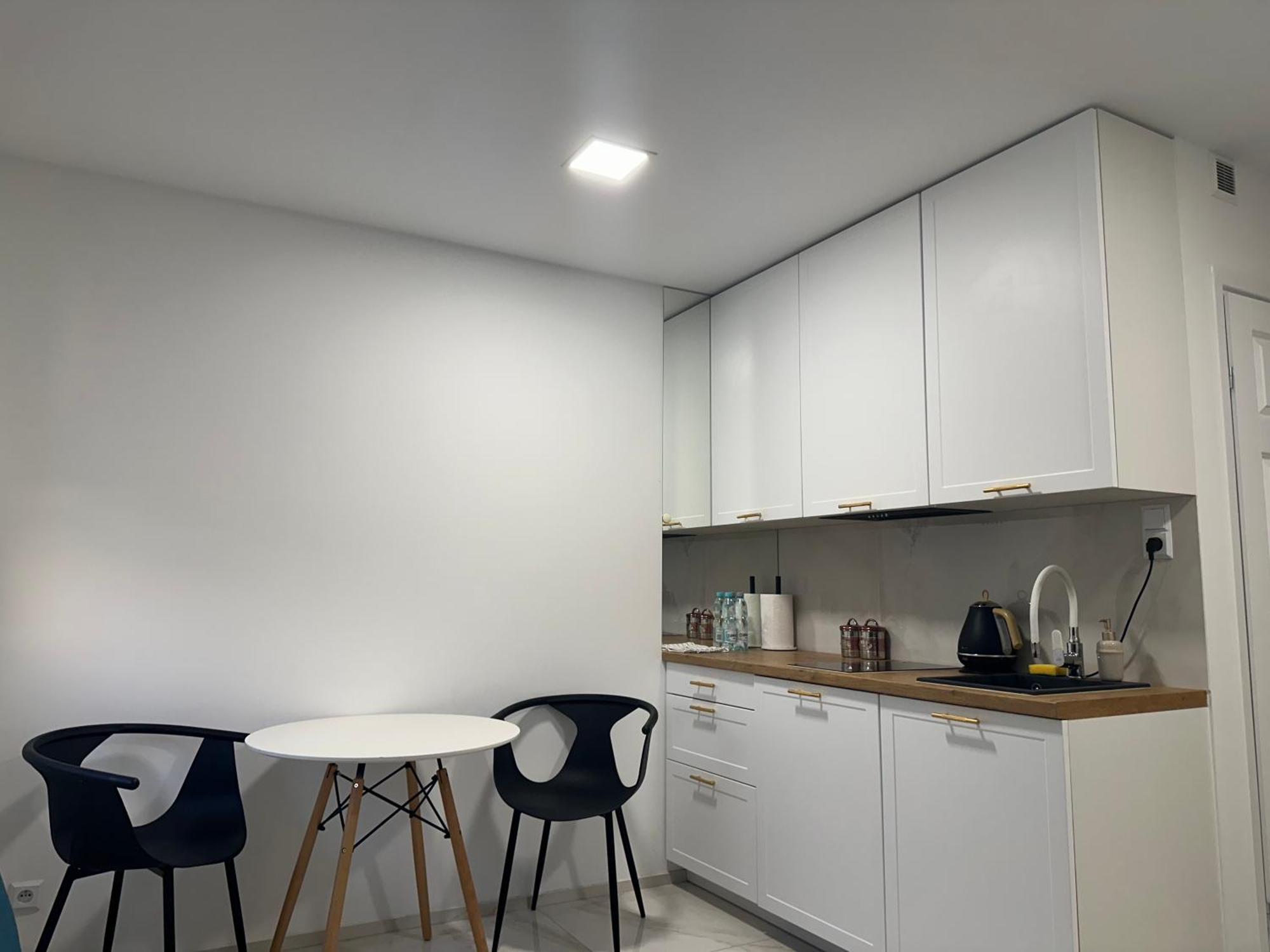 Moveen! Wynajem Apartamentow We Wroclawiu! 10 Minut Od Centrum Exteriör bild